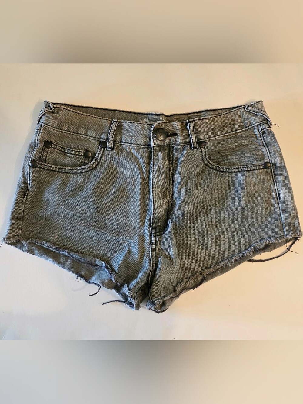 Free People High Waisted Denim Shorts 27 Factory Distressed Mom Shorts Y2K EUC
